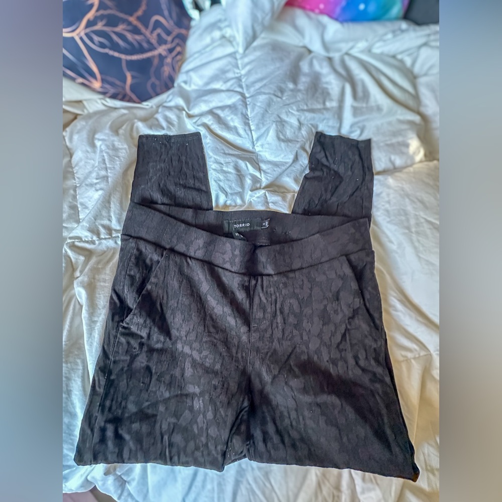 Torrid Studio Slim Fix Ponte Pull On Pixie Pants … - image 3